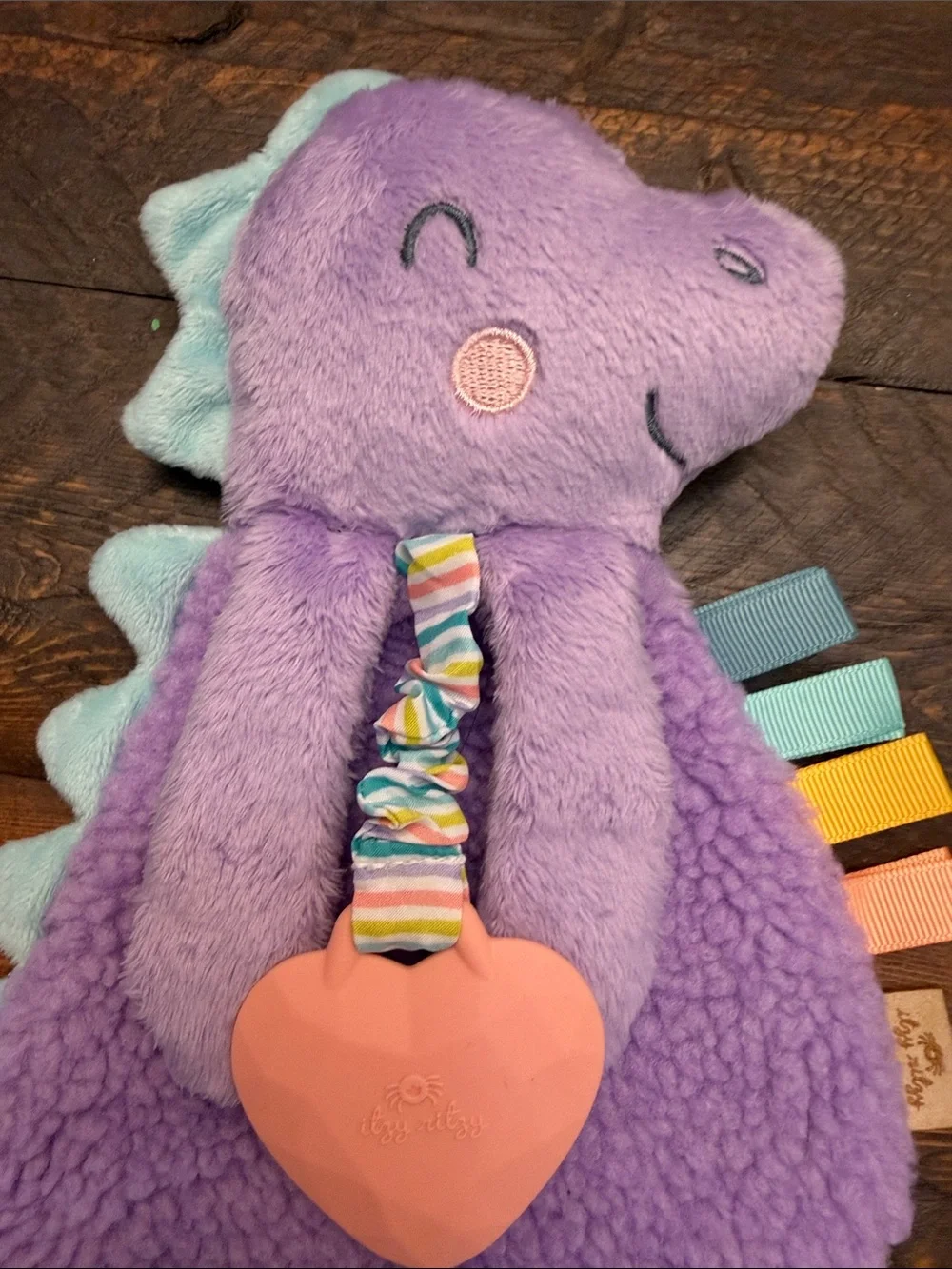 Itzy Ritzy Itzy Lovey Plush Teether Toy Dempsey Lilac Purple Dinosaur EUC 🦕 🦖 💜